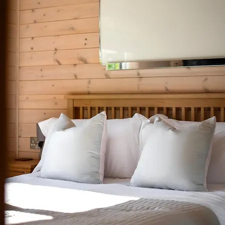 Dağ evi Kingfisher Riverdale West Tanfield